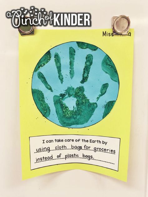 Earth Day Centres Kindergarten, Earth Month Activities, Green Day Activities For Kindergarten, Earth Day Activities For Kindergarten, Kindergarten Reading Centers, World Environment Day Posters, Classroom Bulletin Boards Elementary, April Preschool, Green Activities