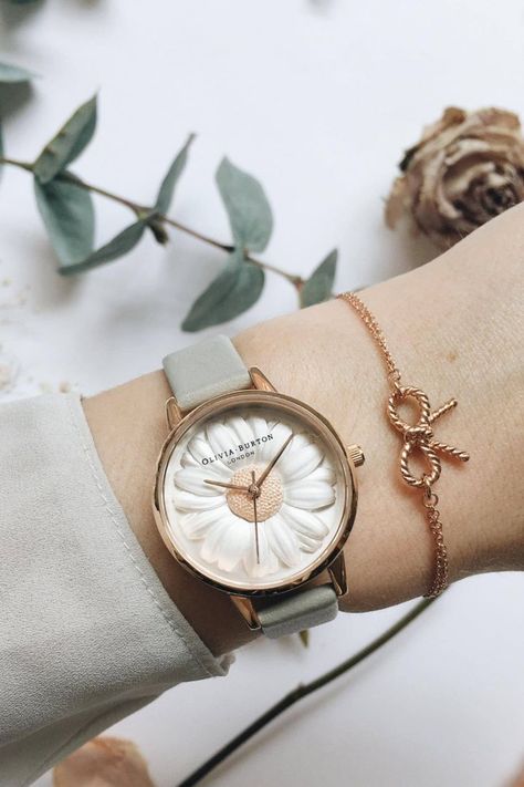 Olivia Burton Womens Quartz Watch, Analog Display and Leather Strap Buy Olivia Burton watches online: https://pk.ows.shop/olivia-burton-ob15eg50-ladies-quartz.../ Model No: OB15EG50 For more information visit your local OWS store or contact us through our WhatsApp at 0346-0081268. Cute Watches For Women Classy, Watches For Girls Aesthetic, Watch For Girls Wrist, Wrist Watches Women Bulova, Stylish Watches For Girls, Elegant Watches Women, Watches Women Black, Olivia Burton Watch, Golden Watch