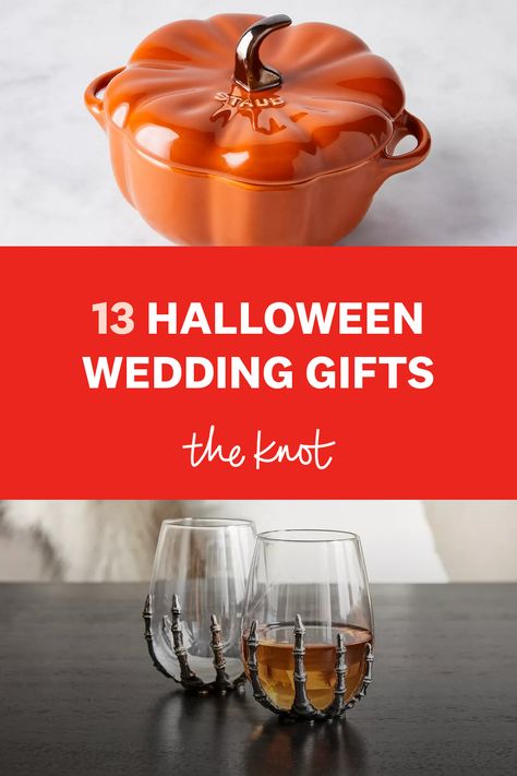 Halloween Wedding Gift Bags, Halloween Wedding Gift Ideas, Halloween Bridesmaid Gifts, Wedding Shower Gifts Basket, Spooky Couple, Halloween Wedding Gifts, Halloween Bridal Showers, Halloween Themed Gifts, Wedding Gift Money