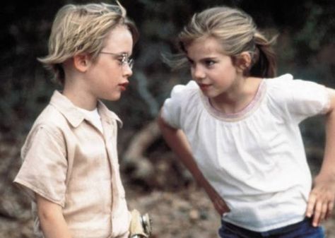 24 Movie Facts That Will Mildly Surprise All '90s Kids Anna Chlumsky, Ugly Cry, Macaulay Culkin, Kids' Movies, Gerard Butler, Girl Movies, Heath Ledger, Rachel Mcadams, Kid Movies