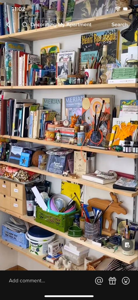 Messy Bookshelf Aesthetic, Messy House Aesthetic, Messy Bookshelf, Bookshelves Aesthetic, Art Bookshelf, Artist Desk, Bookshelf Aesthetic, Shelf Arrangement, Room Bookshelf