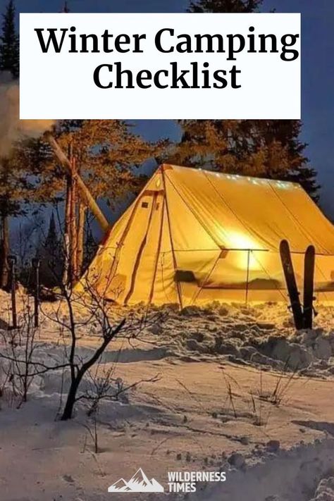 With the right winter camping checklist and a few helpful tips, you can camp comfortably even in challenging winter weather. Winter Camping Hacks, Winter Camping Checklist, Christmas Camping, Camping Necessities, Camping In Texas, California Winter, Camping Must Haves, Comfortable Camping, Wild Camping