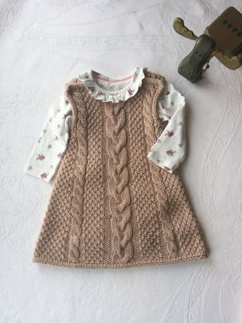 Crochet Baby Girls, Modern Haken, Girls Frocks, Crochet Baby Jacket, Crochet Baby Girl Dress, Baby Mode, Crochet Baby Dress Pattern, Baby Frock Pattern