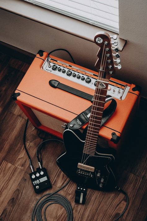 Guitar Amplifier Aesthetic, Electric Guitar Orange, Guitar Amp Aesthetic, Guitar Pedals Aesthetic, Amplifier Aesthetic, Orange Music Aesthetic, Orange Guitar, Orange Amplifiers, Electric Guitar Amp