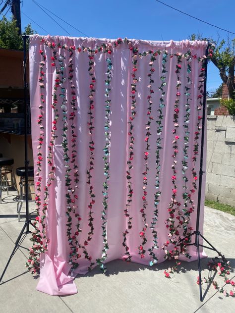 Tea Party Backdrop Ideas, Tea Party Photo Backdrop, Tea Party Backdrop, Tea Party Pictures, Picture Booth, Spring Tea Party, Party Photo Backdrop, Womens Tea, Princess Tea Party