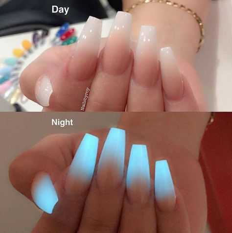 7 Next-Level Nail Art Designs You Need To Try | Playbuzz Neon Acrylic Nails, Acrylic Nail Powder, Glow Nails, Ballerina Nails, Coffin Nails Designs, Nail Arts, Best Acrylic Nails, Powder Nails, Gorgeous Nails