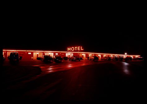 Red Light Motel, U.S.A. Liminal Horror, Motel Aesthetic, Film Ideas, Blonde Natural, Heaven Can Wait, Motel 6, Snap Out Of It, Modern Western, Paris Texas