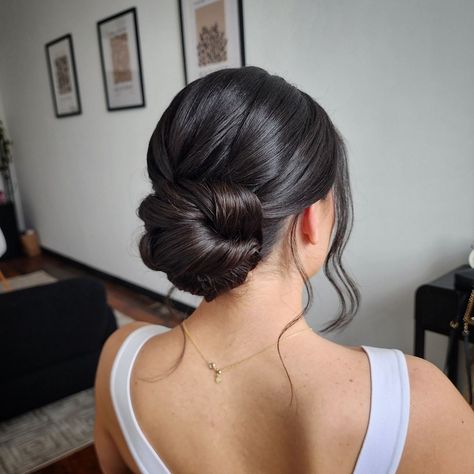 RI & MA Hair & Makeup Artist | Miranda Berube | That clean texture thoooooo. ✨ These types of low bun styles are so popular - and for a good reason! 💗 Classic, elegant, and timeless.… | Instagram Wedding Bridal Bun Hairstyles, Low Bun Off The Shoulder Dress, Bridal Low Bun Natural Hair, Low Bun Wedding Hair Black Hair, Hair Buns Wedding, Low Bun With Tendrils, Bridal Hairstyles For Thick Long Hair, Wedding Bun Hairstyles Brunette, Low Clean Bun Wedding