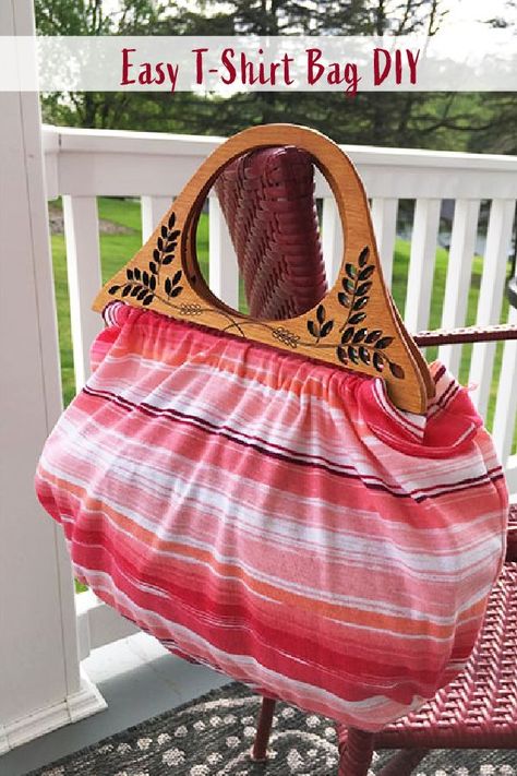 Wooden Handle Purse, Wood Handle Bag Pattern, Wood Handle Bag, Wooden Handle Bag, Tote Bag Tutorial, T Shirt Bag, Dumpling Bag, Witchy Crafts, Fabric Purses