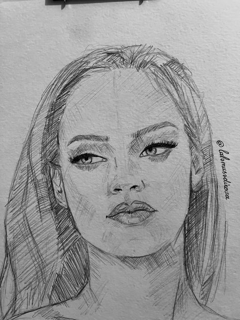 Rihanna Rihanna Drawings, Rihanna Sketch, Rihanna Drawing, Queen Art, Celebrity Drawings, Sketches Tutorial, Dope Art, Sketches Easy, Drawing Tutorials