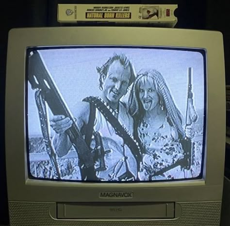 Natural Born Killers Costume, Natural Born Killers Aesthetic, Natural Born Losers, J Horror, It Follows, Southern Gothic, Old Tv, Big Screen, Movies Showing