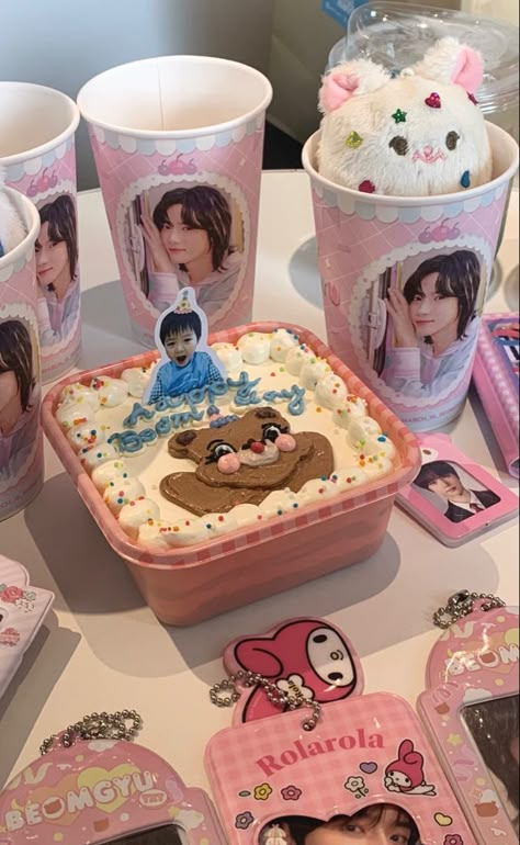 Kpop Birthday Ideas, Cup Sleeve, Cute Birthday Cakes, 17th Birthday, Korean Aesthetic, Instagram Feed Ideas, Fun Baking Recipes, Happy Birthday To You, Cute Food