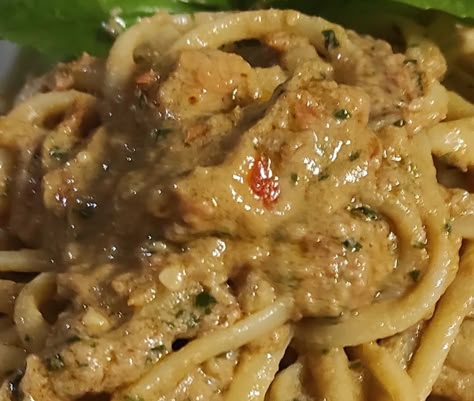 Pasta Alla Carbonara, Pasta Al Pesto, Pasta Italiana, Italian Recipes Authentic, Spaghetti Pasta, Authentic Italian, Main Course, Italian Recipes, Pesto