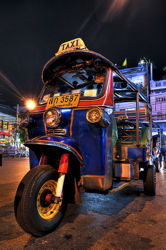 Bangkok - Tuk-tuk.....Rode on Tuk-tuks while in Bangkok they are so much FUN!! Usa Money, Thailand Holiday, Visit Thailand, Koh Tao, Krabi, Chiang Mai, Thailand Travel, Mongolia, Bangkok Thailand