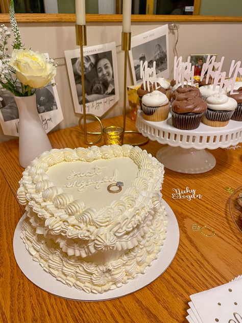 She Said Yes Party, Engagement Cake Designs, She Said Yes Cake, Engagement Party Cake, Engagement Cakes, She Said Yes, Wedding Vision, Party Cake, She Said