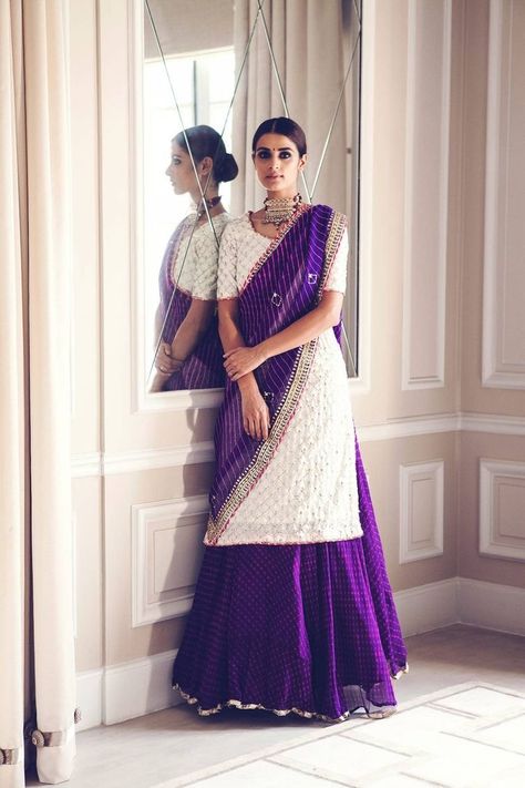 Lehenga Purple, Combination Dresses, Indian Designer Suits, Indian Look, Floor Length Dress, Dress Indian Style, Indian Designer Outfits, Indian Attire, Indian Outfit