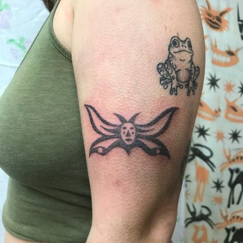 Stick and poke by stu morris. Insta @mean__business Stick And Poke, Moth, Tatting, Tattoos