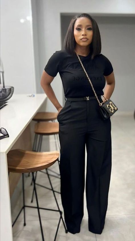 Simple Casual Office Outfit, All Black Professional Outfits Plus Size, Black Work Outfit Summer, Upscale Dinner Outfit Black Women, Work Outfits Black Women Plus Size, Modest Smart Casual, Black Work Dress Outfit Office Wear, Work Outfit Spring 2024, Smart Casual Outfit Black Women