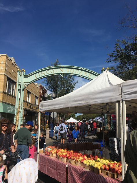 LINCOLN SQUARE STREET FAIR (CHICAGO) Chicago Park, Chicago Summer, Street Fair, Public Market, My Kind Of Town, Local Farmers Market, Chicago Restaurants, City Vibe, Summer Inspo