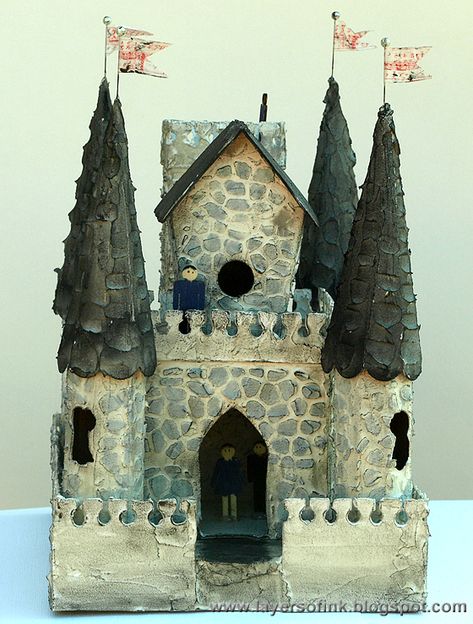 With some modifications, you can make a lot of different kinds of castles, use different colours, add more embellishments, cover the shapes with patterned ... Mid Evil Castle Project, Castle Diy, Castle Cakes, Knight Birthday Party, Castle Crafts, Castle Project, Cardboard Castle, British Castles, Superhero Crafts