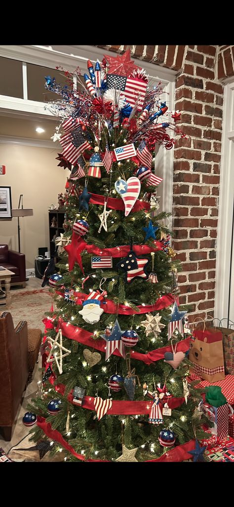 America Theme Christmas Tree, Red White Blue Christmas Tree, Red White And Blue Christmas Tree, Patriotic Christmas Tree, American Legion Auxiliary, America Theme, Christmas Tree Inspo, Navy Christmas, American Legion