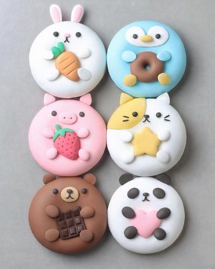 Donut Designs Ideas, Clay Panda, Panda Donut, Donut Decorating Ideas, Bear Panda, Cute Donuts, Kawaii Cooking, Cute Baking, Cute Snacks