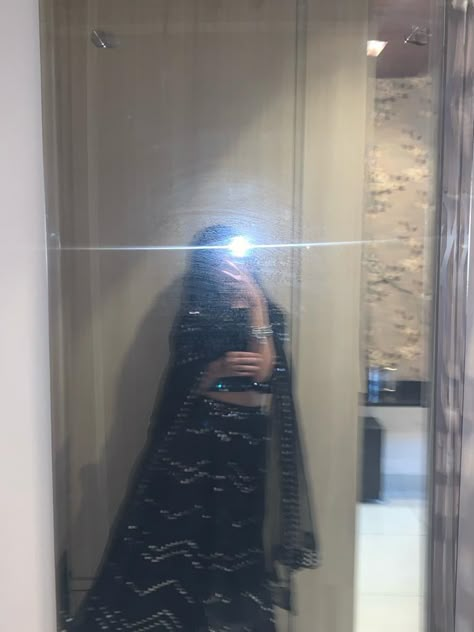 Girly Photography Traditional, Traditional Mirror Selfie, Indian Aesthetic Girl, Aesthetic Pictures Girly, Aesthetic Blurry Mirror Selfie, Eid Looks, Black Lehenga, Beautiful Eyes Pics, Desi Aesthetic