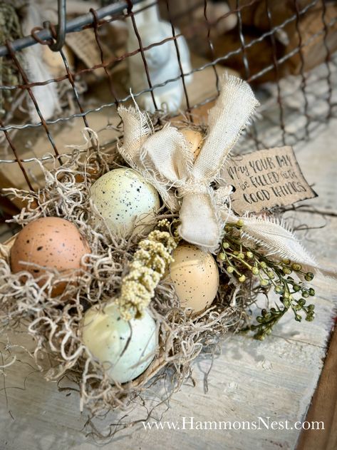 Easy Spring Craft using Upcycled Egg Carton - Hammons Nest Spring Egg Carton Crafts, Egg Carton Decor, Egg Crates Ideas Diy, Egg Carton Crafts For Adults, Egg Tray Craft Diy, Spring Craft Ideas To Sell, Hammons Nest, Egg Carton Art, Cottage Birdhouse