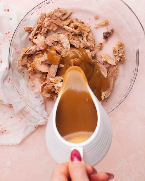 Turkey Giblet Gravy Recipe (Without Drippings!) Thanksgiving Gravy Without Drippings, Gravy Recipe Without Drippings, Gravy Recipe No Drippings, Giblets Recipe, Giblet Gravy Recipe, Turkey Giblet Gravy, Gravy Without Drippings, Making Turkey Gravy, Turkey Giblets