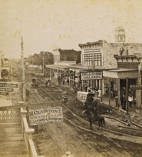 Wild West History, Wild West Photos, Wild West Town Aesthetic, Wild West Scenery, Old Western Brothel, Old Western Towns Wild West, Old Time Western Photos, Old Western Towns, Old West Town