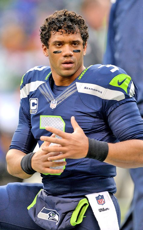 Russel Wilson, American Football Quotes, Gala Looks, Legion Of Boom, Ciara And Russell, Seattle Seahawks Football, Seattle Sports, Seahawks Fans, Seahawks Football