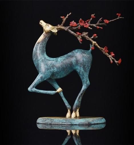 Sculpture Making, Reindeer Sculpture, Craft Sculpture, Deer Sculpture, Collections Art, Copper Ornaments, Gift Ornaments, China Crafts, Easter Festival