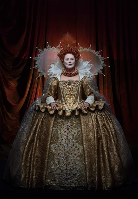 Queen Elizabeth The 1st, Elizabethan Dress, Elizabethan Fashion, Tudor Fashion, Tudor Costumes, Elizabethan Era, Tudor Era, Tudor History, Court Dresses