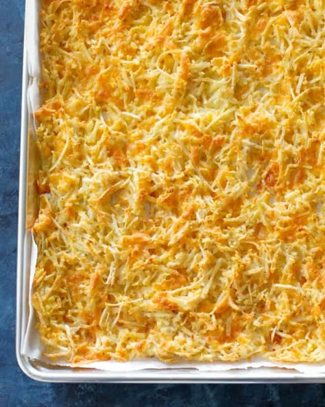 Sheet Pan Hash Browns, Hashbrowns For A Large Group, Oven Baked Hash Browns, Oven Hashbrowns, Baked Hashbrown Recipes, Cheesy Hashbrown Recipe, Homemade Hashbrown Recipes, Shredded Hashbrown Recipes, Baked Hashbrowns