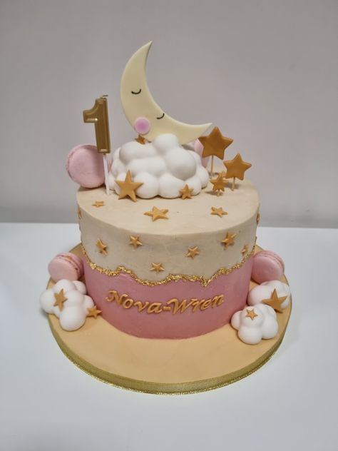 Moon, stars, clouds, pink and gold, cake, 1st birthday, name on cake, pink macarons, birthday cake, girls birthday cake, gold stars, pink and gold cake, lemon and elderflower cake, white chocolate and elderflower buttercream Moon Theme Cake, Star And Moon Cake, Moon Themed Cake, Moon Cake Design, Star Bday Cake, Cake With Stars And Moon, Cake With Stars Birthday, Star Cake Ideas Birthdays, Star Themed Cake