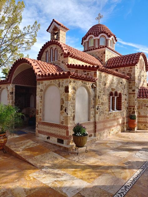 Betlehem Christmas, Byzantine Aesthetic, Chapel Exterior, Greek Churches, Greek Church, Brick Wall Decor, Stone Chapel, Church Icon, Byzantine Architecture