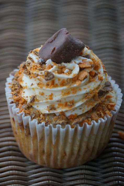 Butterfingers Cupcakes - My Story in Recipes Butterfinger Cupcakes Recipe, Butterfinger Cupcakes, Brown Food Coloring, Whipped Icing, Cupcake Pans, Vanilla Cake Recipe, Fall Boots, Fuzzy Socks, Vanilla Cupcakes