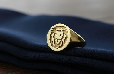 Check out this item in my Etsy shop https://www.etsy.com/uk/listing/1080406134/18k-gold-lion-mens-ring-14k-gold-lion Gold Signet Ring Mens, Mens Silver Signet Ring, Ring Mens Gold, Mens Gold Signet Rings, Mens Signet Ring, Couple Ring Design, Lion Ring, Gold Lion, Mens Gold Jewelry