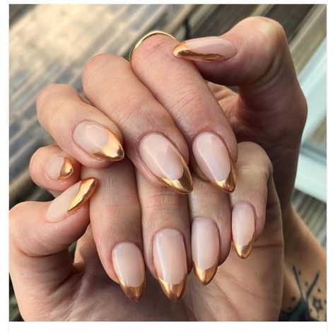 Gold Tip Nails, Nail Design Gold, Metallic Nails Design, Tie Dye Nails, My Babe, Lovely Nails, Subtle Nails, Gold Nail, Party Nails