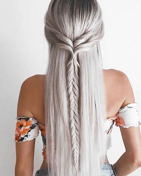 Swooning over this dreamy straight boho fishtail braid straight hairstyle. Straight Hairstyle, Long White Hair, Boho Wedding Hair, Fishtail Braid, Haircuts For Long Hair, Prom Hairstyles, Long Hair Girl, Easy Hairstyles For Long Hair, Braids For Long Hair