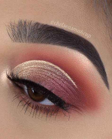 Makeup Trends 2022 Winter, Makeup Trends 2023 Winter, Winter Makeup Looks Natural, Winter Eye Makeup, Winter Eyeshadow, Winter Lipstick, Latest Makeup Trends, Holiday Makeup Looks, Fall Makeup Looks