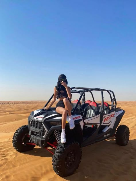 Polaris RZR 1000cc, Dune buggy DubAI Dune Buggy Outfit, Quad Biking Outfit, Sand Dunes Outfit, Desert Outfit Ideas, Dubai Picture Ideas, Sand Dunes Photoshoot, Dubai Photoshoot, Dubai Outfit, Desert Outfit