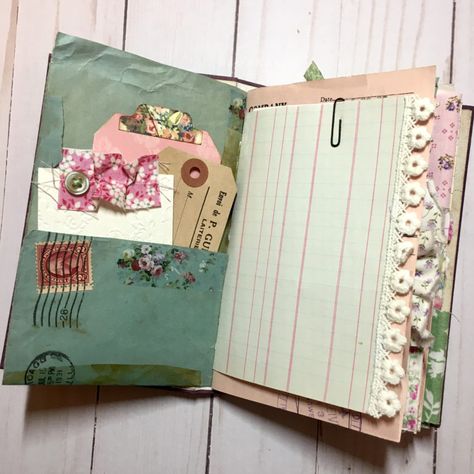 Floral Junk Journal by Beth Wallen! - The Graphics Fairy Cricut Junk Journal Ideas, Small Junk Journal Ideas, Junk Journal Signature Ideas, Mini Junk Journal Ideas, Junk Journal Cover Ideas Diy, Altered Cookbooks, Junk Journals For Sale, Junk Journal Cover Ideas, Amity Bloom