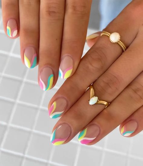 Embrace the new season with these trending spring nail art ideas! From pastel hues to playful French tip designs, discover the perfect inspiration for your spring manicure. Nails Bright, Short Gel Nails, Summery Nails, Cute Gel Nails, Vacation Nails, 2024 Trends, Chic Nails, Fancy Nails, Short Acrylic Nails