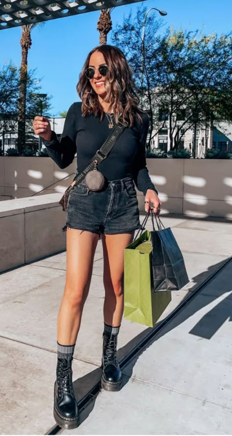 Styling Boots In Summer, Dresses With Platform Boots, Black Boots And Shorts Outfits, Summer Black Boots Outfit, Chelsea Boots And Shorts, Black Platform Boots Outfit Summer, Denim Shorts Outfit Winter, Doc Martens Shorts Outfits, Shorts And Combat Boots Outfits