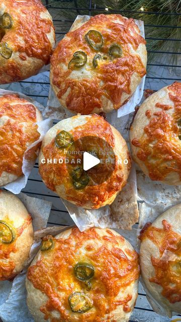 Hailey Pipher on Instagram: "CHEDDAR JALAPEÑO BAGELS🫑🧀🥯 chewy, bubbly, fluffy… all the things you want in a bagel! we don’t restrict these to just served with cream cheese in my house! they make amazing sandwiches too 🥪 makes 8 bagels: for the dough// 2/3 cup warm water 2 tsp dry active yeast 2 tbsp granulated sugar 3 cups flour 1 tsp salt 1 diced jalapeño for the poaching// 8-10 cups water 1 tbsp brown sugar 1 egg + 1 tbsp water for egg wash for the toppings// shredded yellow cheddar — measure with your heart, I load mine up with the cheese! pickled jalapeños (can use fresh); I use 3-4 per bagel directions// 1. in a large bowl of a stand mixer, add the warm water, dry active yeast & sugar. gently stir until sugar is dissolved & let it stand for about 5 minutes or until it Jalapeno Cheddar Sourdough Bagels, Jalapeno Cheddar Bagels, Amazing Sandwiches, Cheddar Bagels, Hatch Green Chili, Sourdough Bagels, Savory Breads, Cheese Bagels, Jalapeno Cheese