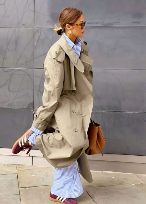 Trench Coat Outfit Fall, Trench Coat Outfits, Trenchcoat Style, Trench Coat Fall, Cute Professional Outfits, Casual Punk, Interview Outfits, Fashion Trend Forecast, Trench Coat Outfit