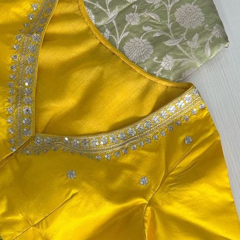 F R I L L S on Instagram: "Can’t get enough of the Benaresis ❤️ Personalize your Benaresi Saree with our #frillscustomblouses❤️❤️ 📞9063377293 . . #frills #thefrillsboutique #frillsnallagandla #yourneighborhoodboutique #frillscustomblouses #frillscustommade #handcraftedatfrills #localbusinessnallagandla #smallbusinesshyderabad #designersareeblouses #designerblouseshyderabad #slowfashion #buylessusemore #ethicalfashion #puresilkblouse #sareeblousedesigns #customisbest #onlycustomblouses" Frill Blouse, Saree Blouse Designs, Ethical Fashion, Silk Blouse, Slow Fashion, Blouse Designs, Blouses, Saree, Pure Products