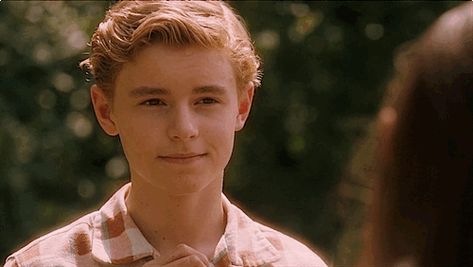 The story of two teenagers who Flipped named Juli Baker and Bryce Los… #fanfiction #Fanfiction #amreading #books #wattpad Bryce Flipped, Bryce Loski, Callan Mcauliffe, Louis Weasley, Flipped Movie, Bf Goals, Boys Outfits, Vintage Boys, 2 Movie