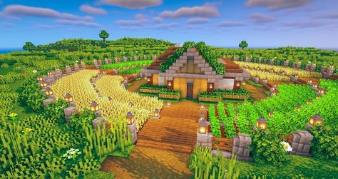 Minecraft Farm Ideas, Farm In Minecraft, Minecraft Barn, Cottage Minecraft, Farm Scenery, Blossom House, Minecraft Houses Blueprints, Minecraft Banner Designs, Big Farm